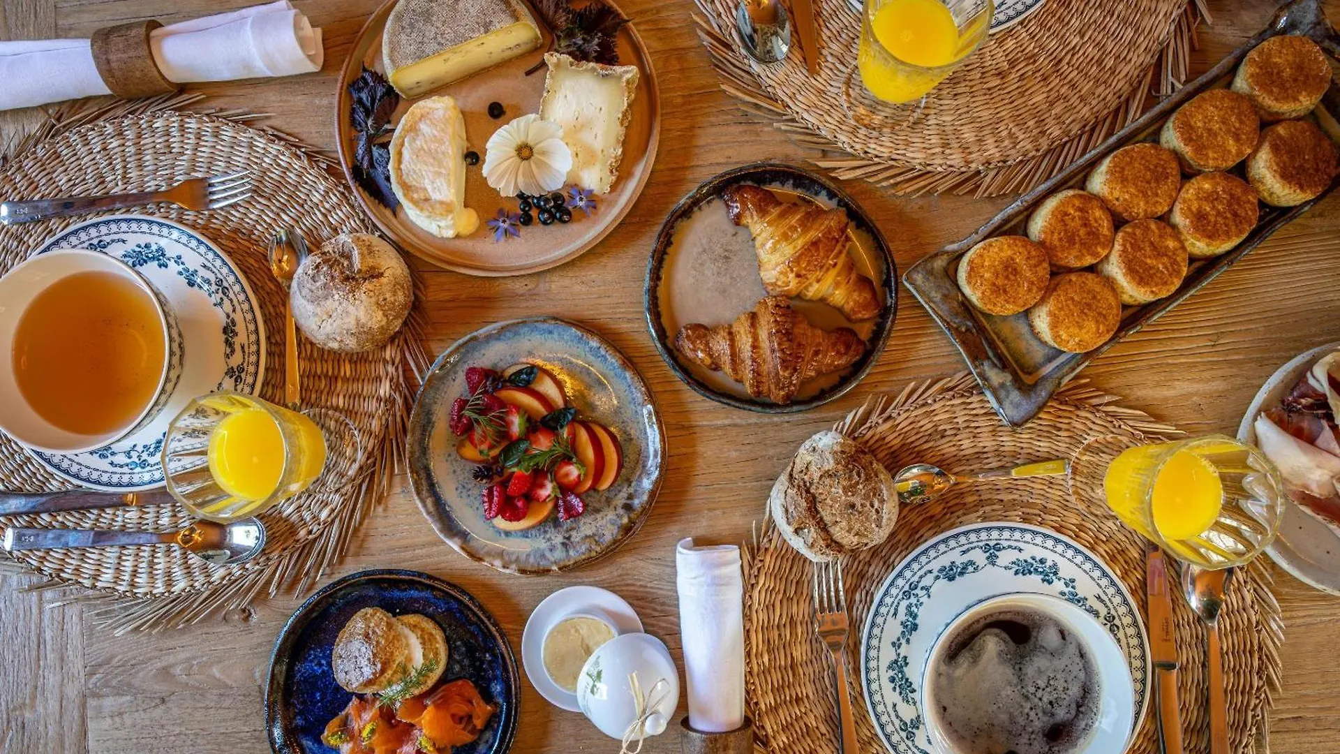 Bed & Breakfast Villa Haute Guais, Maison Et Table D'Hotes Vue Mer Dinard